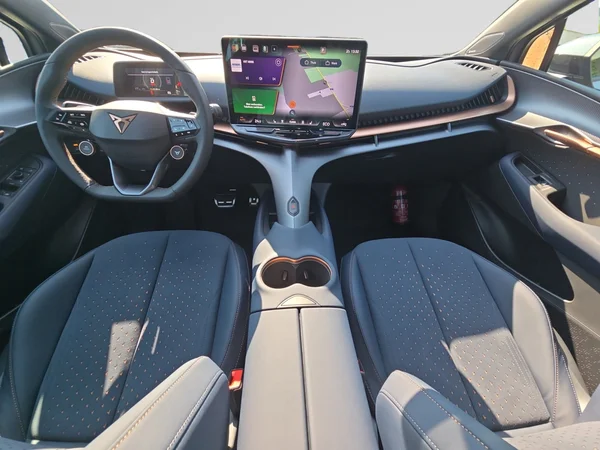 CUPRA Tavascan (2024) — foto 6 van 24