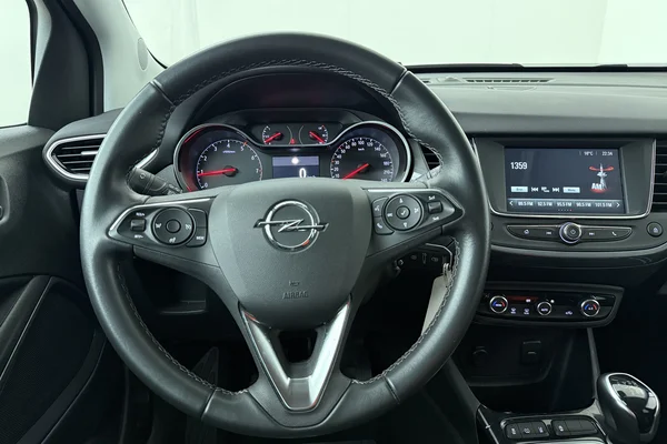 Opel Crossland (2023) — foto 2 van 16