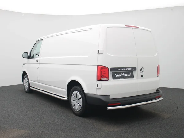 Volkswagen Transporter (2023) — foto 12 van 38