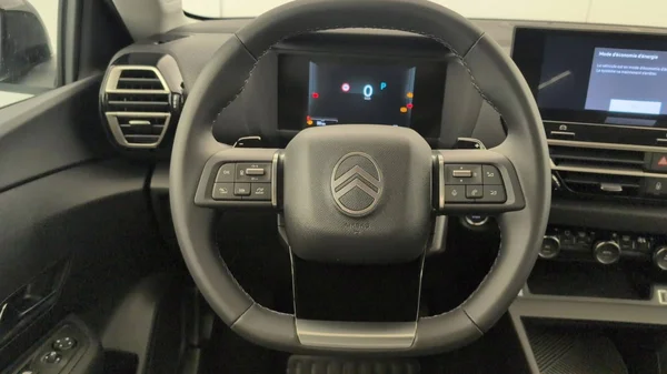Citroen C4 (2025) — foto 15 van 23
