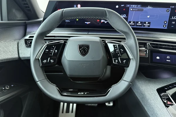 Peugeot 5008 (2025) — foto 2 van 20