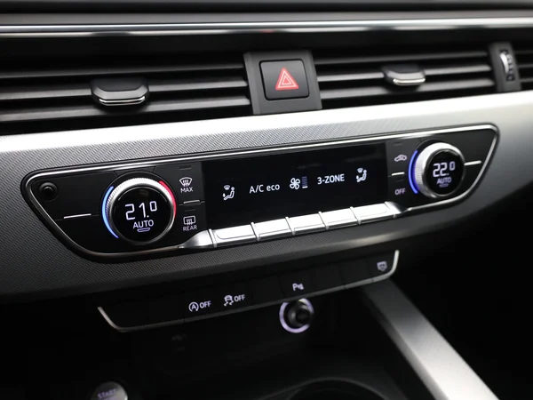 AUDI A4 Avant (2019) — foto 8 van 22
