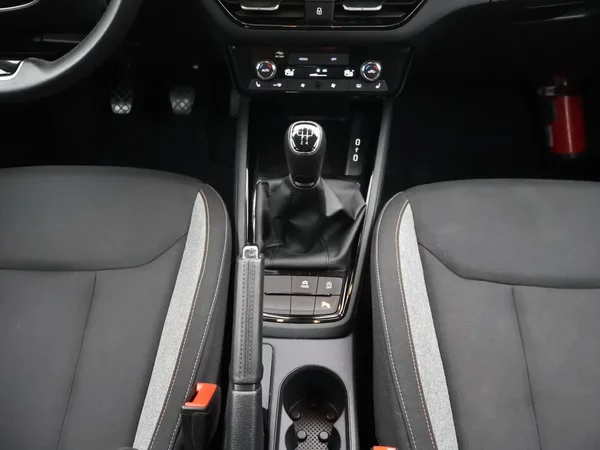 Škoda Kamiq (2024) — foto 7 van 29