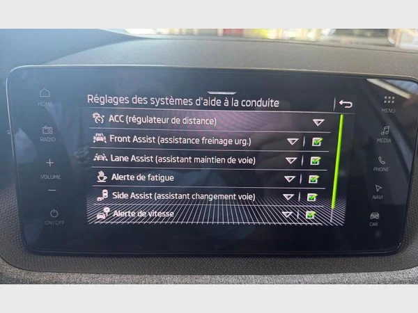 SKODA Kamiq (2026) — foto 13 van 23