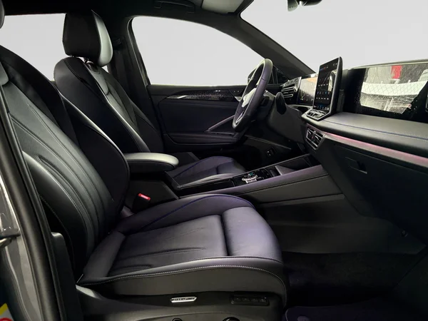 VOLKSWAGEN Tiguan eHybrid (PHEV) (2025) — foto 21 van 24