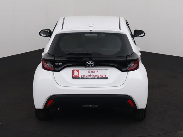 TOYOTA Yaris (2021) — foto 22 van 25