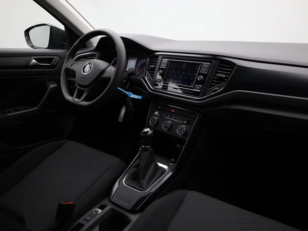 VOLKSWAGEN T-Roc (2020) — foto 13 van 19