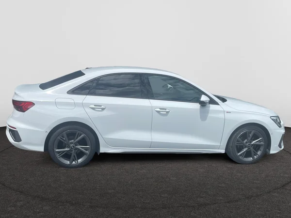 AUDI A3 Sedan (2023) — foto 17 van 21