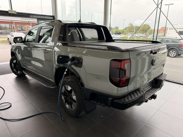 Ford Ranger — foto 18 van 22