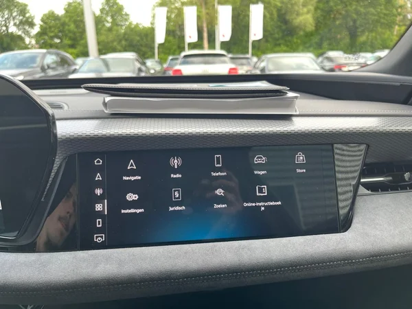 AUDI A6 Avant e-tron (2026) — foto 9 van 24