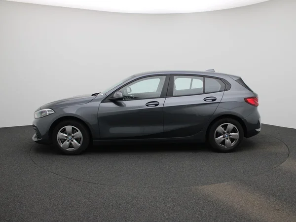BMW 1 Reeks (2021) — foto 32 van 37