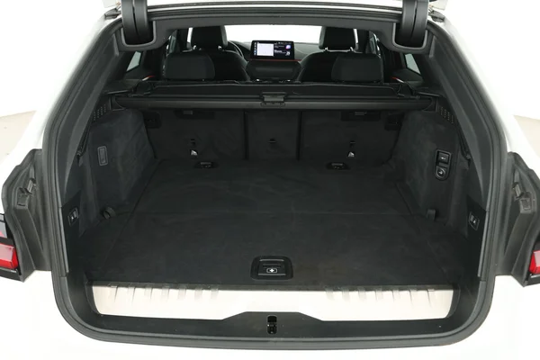 BMW 5-serie (2022) — foto 8 van 16