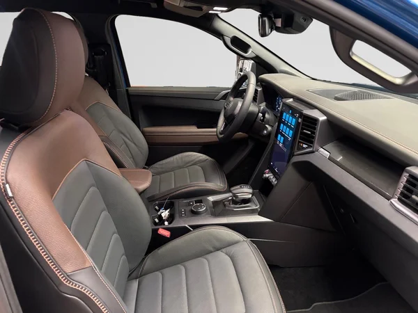 VOLKSWAGEN Amarok Double Cab (2026) — foto 7 van 17