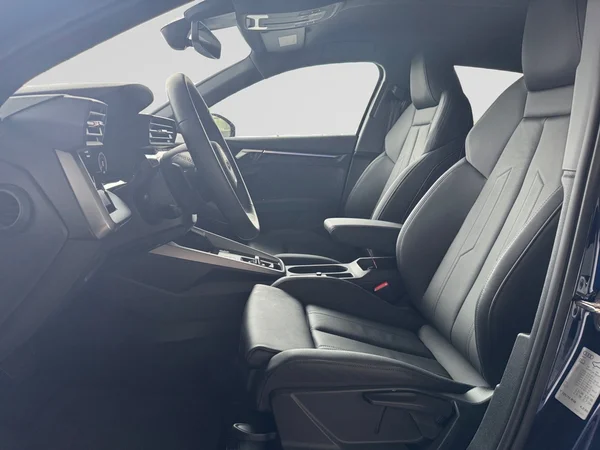AUDI A3 Sportback (2025) — foto 2 van 22