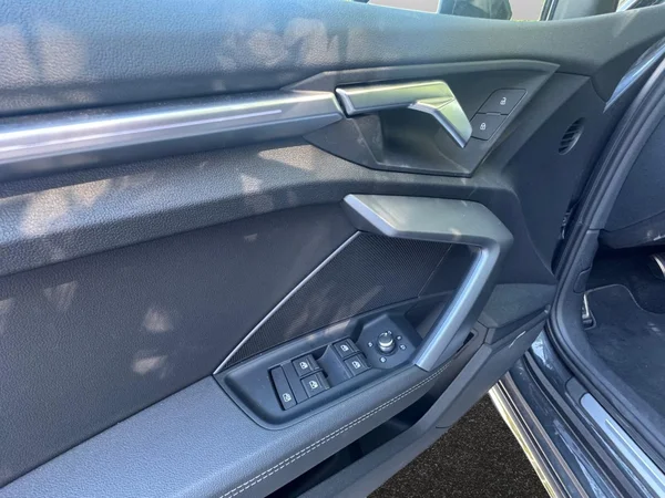 AUDI A3 Allstreet (2025) — foto 10 van 21
