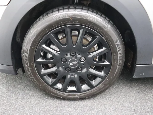 MINI Cooper (2024) — foto 22 van 23