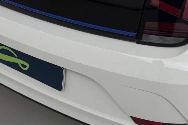 Volkswagen Up! (2022) — foto 17 van 33