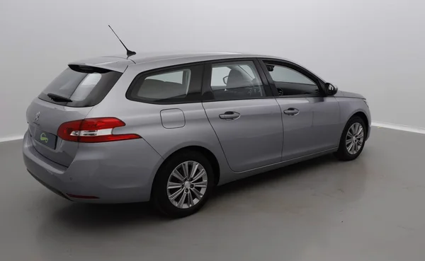Peugeot 308 SW (2021) — foto 2 van 37