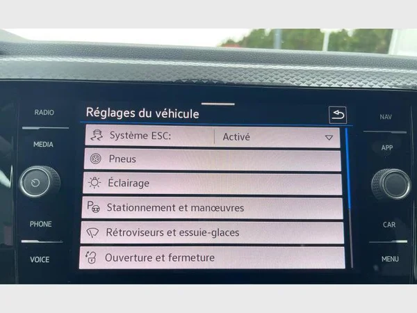 VOLKSWAGEN Taigo (2024) — foto 13 van 25