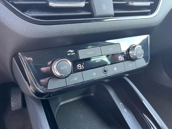 SKODA Kamiq (2025) — foto 7 van 20
