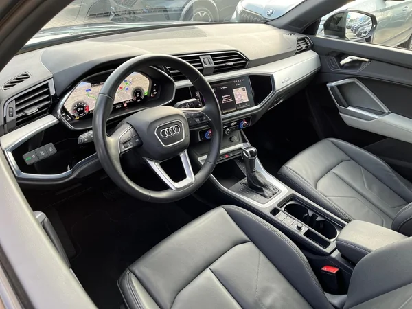 AUDI Q3 (2024) — foto 22 van 22