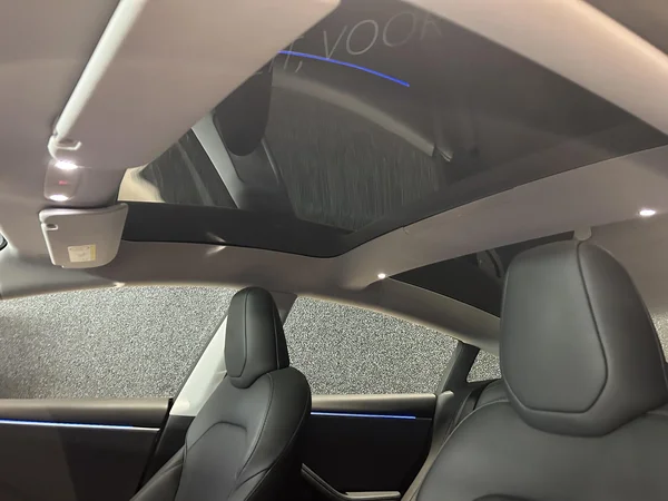 Tesla Model 3 (2024) — foto 19 van 19