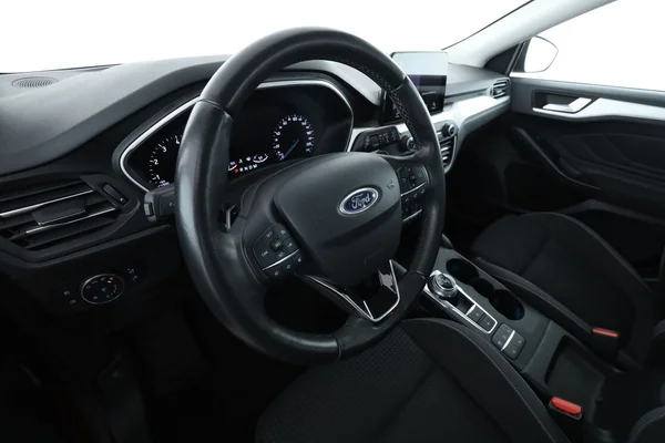 Ford Focus (2019) — foto 2 van 16