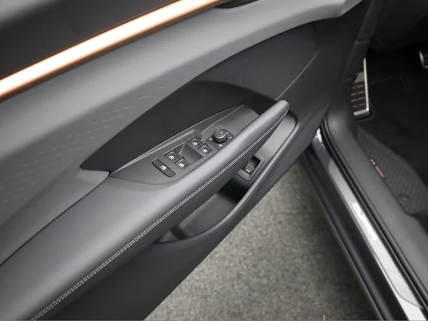 CUPRA Terramar e-Hybrid (PHEV) (2025) — foto 6 van 23