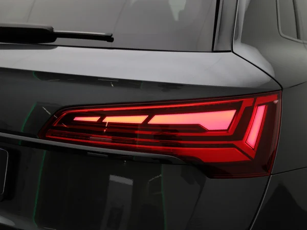 Audi Q5 (2023) — foto 27 van 44