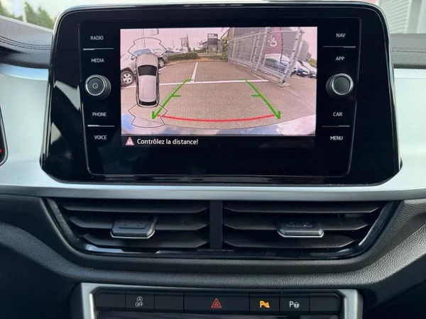 VOLKSWAGEN T-Roc (2024) — foto 17 van 28