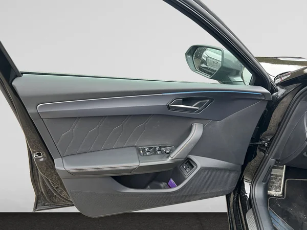 CUPRA Leon ST e-Hybrid (PHEV) (2025) — foto 16 van 25