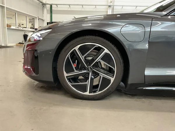 AUDI E-tron GT (2022) — foto 16 van 24