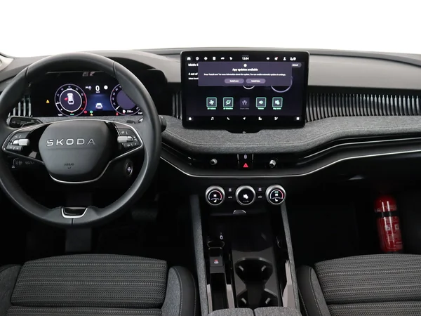 SKODA Superb Combi (2025) — foto 16 van 19
