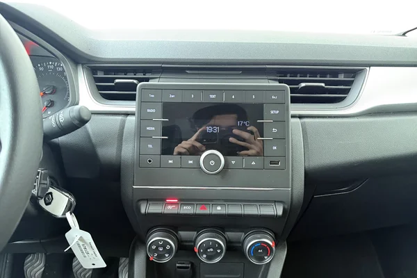 Renault Captur (2020) — foto 3 van 19