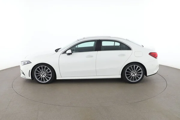 Mercedes-Benz A-Klasse (2019) — foto 9 van 16