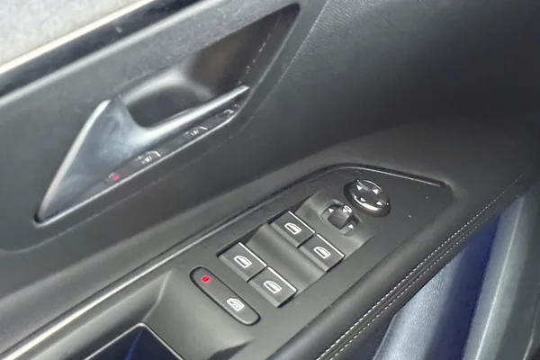 Peugeot 3008 (2023) — foto 9 van 28