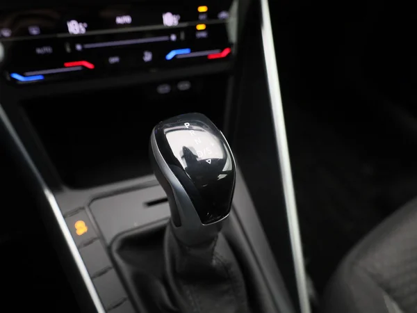 Volkswagen Polo (2023) — foto 18 van 38