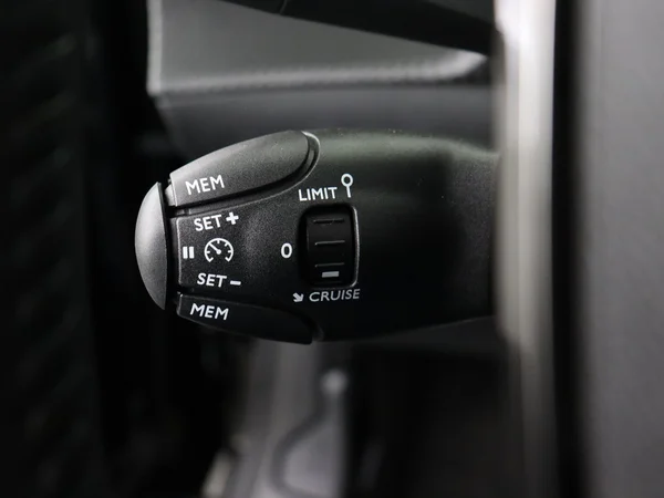 PEUGEOT 208 (2025) — foto 9 van 26