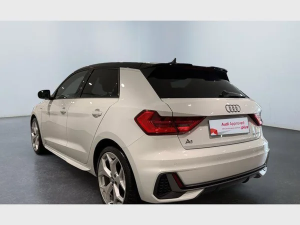 Audi A1 Sportback (2019) — foto 21 van 24