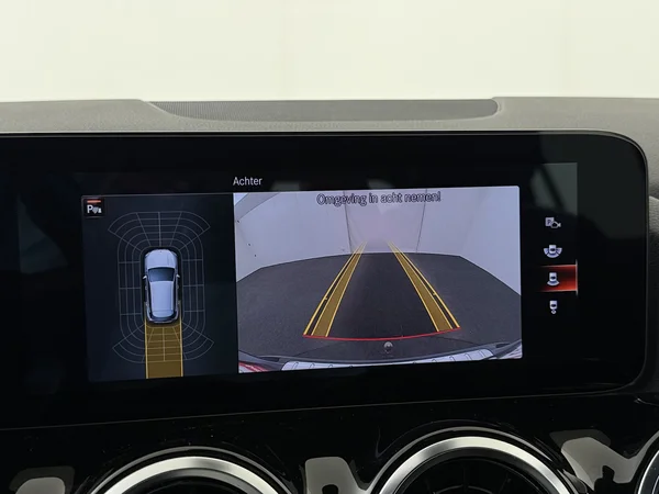 MERCEDES GLA 250 (2021) — foto 11 van 32