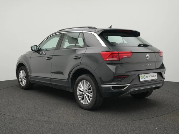 VOLKSWAGEN T-Roc (2019) — foto 20 van 25