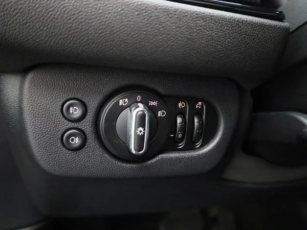 MINI Clubman (2023) — foto 39 van 48