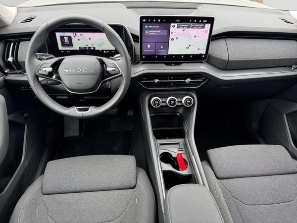 SKODA Kodiaq (2025) — foto 2 van 24