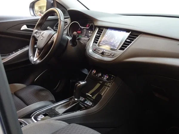 Opel Grandland X (2020) — foto 4 van 21