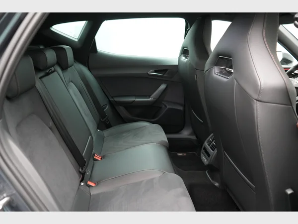 CUPRA Formentor e-Hybrid (PHEV) (2025) — foto 26 van 35