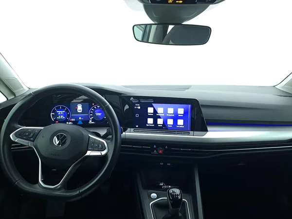 Volkswagen Golf VIII SW (2022) — foto 3 van 22