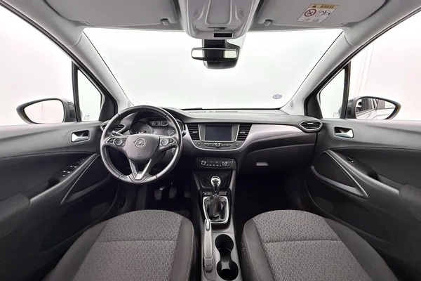 Opel Crossland (2022) — foto 7 van 33