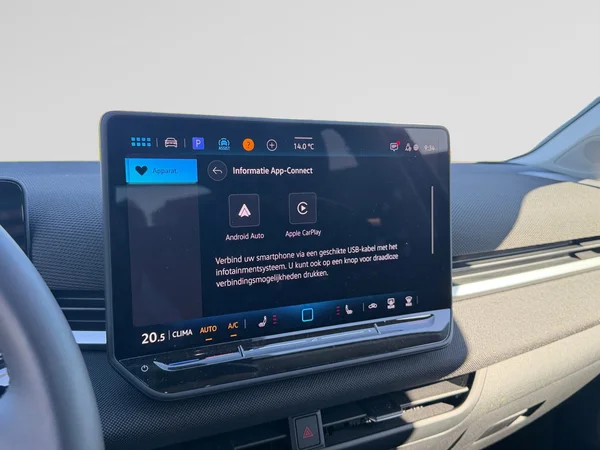 VOLKSWAGEN T-Roc (2025) — foto 18 van 20
