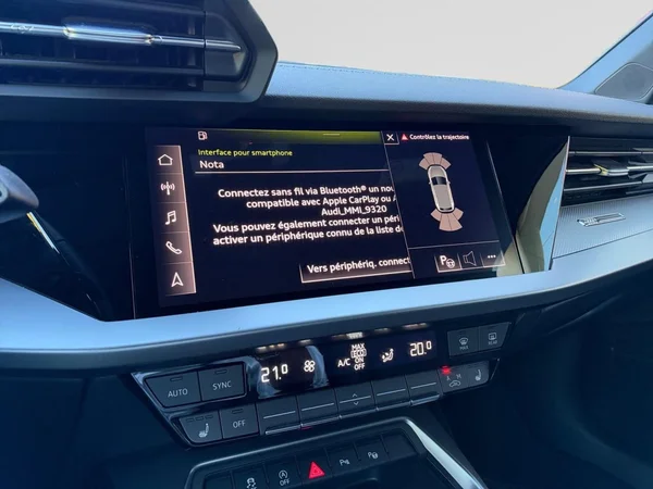 AUDI A3 Sportback (2023) — foto 6 van 17